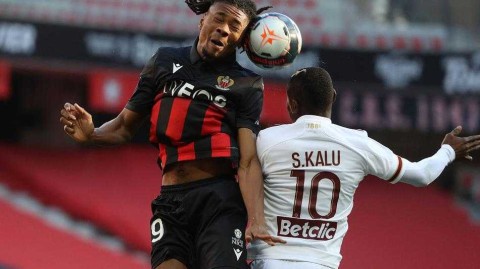 法国蓝色海岸的寒夜，波尔多反客为主奏响胜利狂想曲