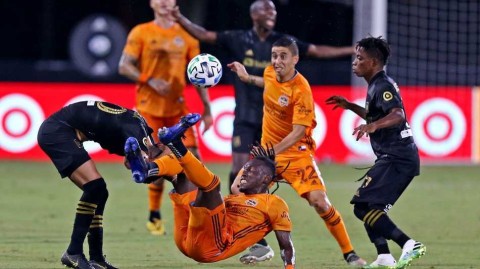 奥兰多盛夏的进球狂欢：洛杉矶FC三球落后顽强战平休斯顿迪纳摩