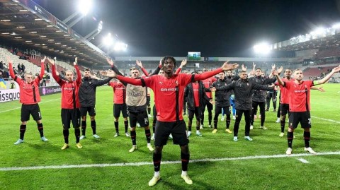 欧联杯赛场上的意志对决：客战波兰雷恩险胜基辅迪纳摩