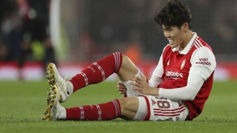 枪手后卫富安健洋重伤赛季告终手术顺利完成静待归来