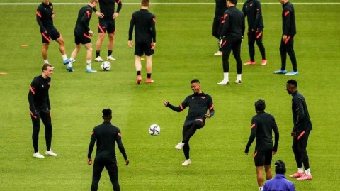 柏林之巅的最后一舞：莱比锡红牛德国杯决赛前的潜心备战