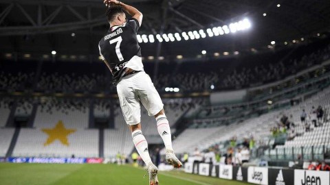 C罗双响闪耀安联，尤文图斯力克拉齐奥剑指九连冠