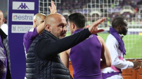 紫百合稳守晋级意大利杯决赛 弗兰基球场见证坚韧之战