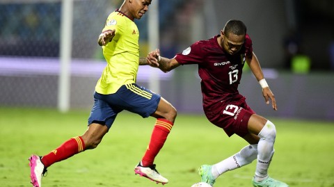 美洲杯激战录：哥伦比亚猛攻无果，委内瑞拉铁血守平局