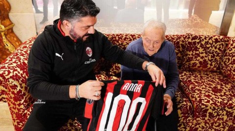 加图索温情探望百岁米兰铁杆，红黑传承在岁月中闪耀