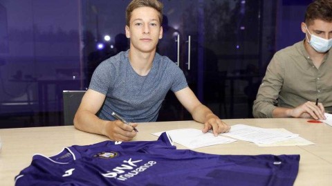 紫白军团的未来：比利时新星维尔沙尔恩与安德莱赫特完成续约