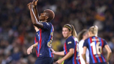 巴塞罗那女足六球狂胜罗森加德完美收官小组赛