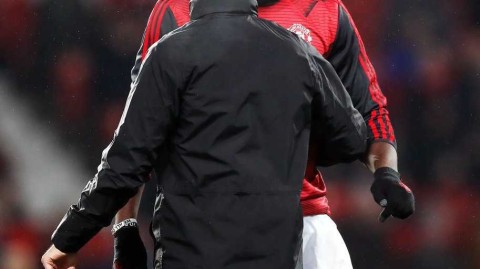 梦剧场逆转夜：红魔四箭齐发，纽卡斯尔客场惨吞四弹