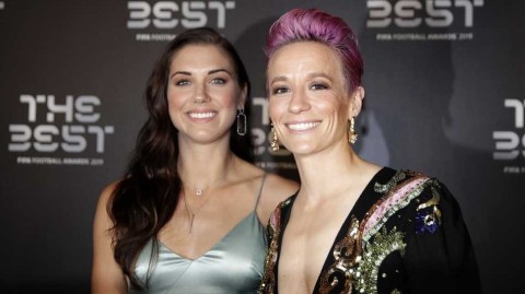 星光熠熠斯卡拉，梅西第六次加冕世界足球先生之夜