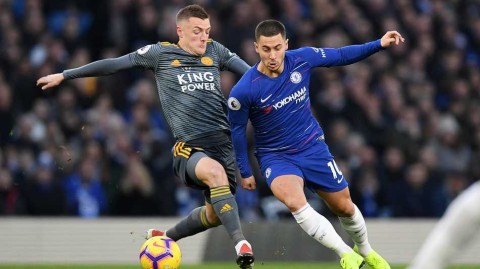 斯坦福桥的寒冬：蓝月光芒下的蓝狐反击，阿扎尔伤退与瓦尔迪的致命一击