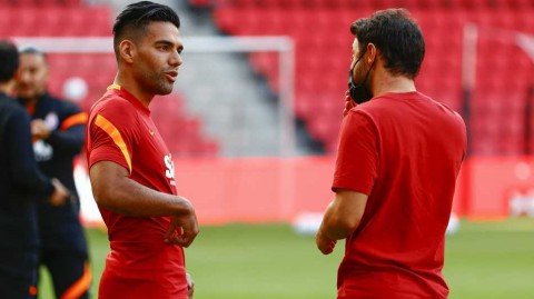 欧冠烽烟再起：直击加拉塔萨雷荷兰备战，雄狮静待埃因霍温钢铁之师