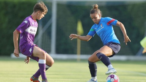 蓝衣军团的绿茵序曲意大利女足欧洲杯前最后备战