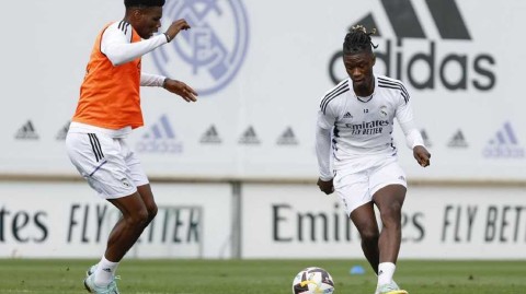 皇马训练备战西甲关键战 新星卡马文加状态火热领衔全队