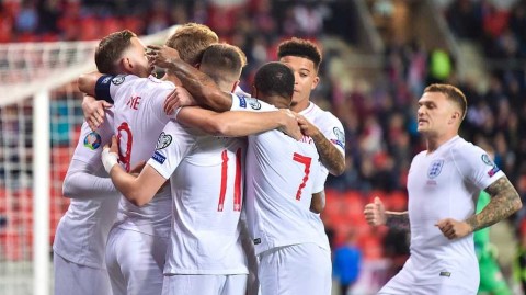 惊天冷门！捷克军团布拉格之巅打破三狮不败金身