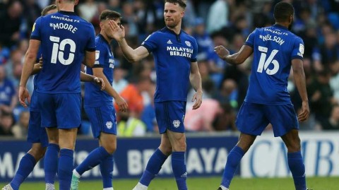 卡迪夫城惊险逆转萨顿联，新援沃特金斯闪耀卡拉宝杯之夜