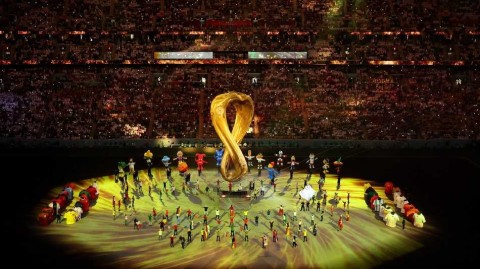 璀璨海湾夜 足球聚欢腾