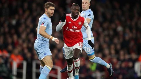 枪手青年军一球制胜，酋长球场见证“冰火两重天”