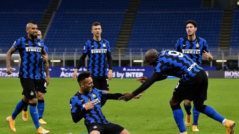 蓝黑军团惊天逆转，梅阿查上演四球盛宴