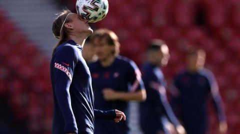 格子军团的格拉斯哥低语 世界杯亚军踏上救赎之路