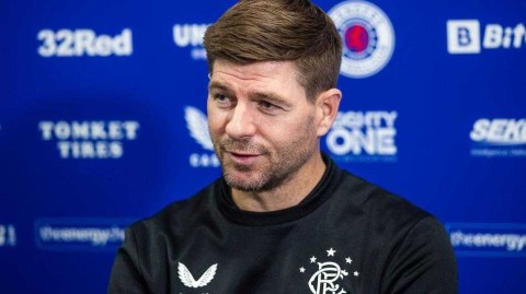 杰拉德与他的不败之师：回眸2021年那场载入史册的赛前发布会