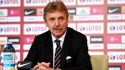 博尼克告别演出：欧洲杯出局夜的反思与力挺，波兰足球在格但斯克展望未来