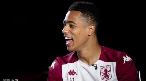 绿茵英姿备战时刻