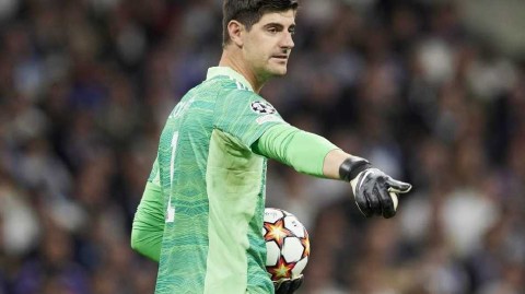 库尔图瓦欧冠五十二次扑救铸就银河战舰叹息之墙