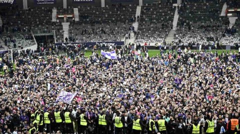 紫色狂喜图卢兹市政球场今夜化身荣耀海洋