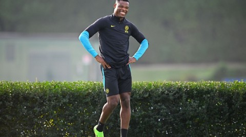 蓝黑军团欧冠关键战前全力备战