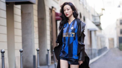 女神降临梅阿查：韩雪演绎东方优雅与蓝黑激情的碰撞