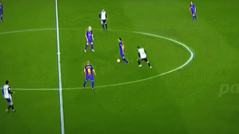 岁月沉淀的传球大师：布斯克茨与梅西的默契瞬间