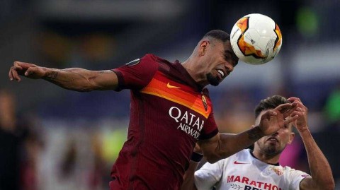 欧联杯激战：塞维利亚铁蹄踏破罗马，雷吉隆与恩内斯里联袂奏响安魂曲