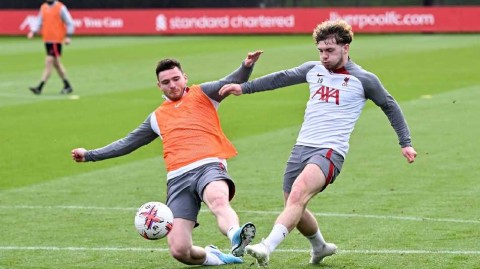 红军厉兵秣马迎鏖战 安菲尔德众将挥汗如雨备征程