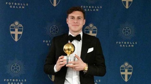 曼联铁卫加冕瑞典足球先生，林德洛夫终破伊布九年垄断