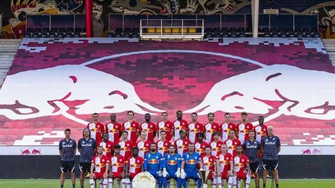 红牛军团的光影定格：萨尔茨堡新赛季肖像背后的雄心