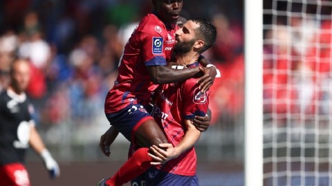 绿茵烽火燃克莱蒙，主场雄风斩图卢兹