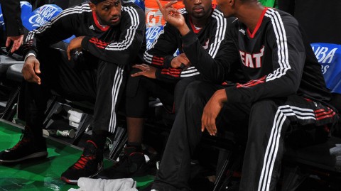 回顾经典：2010年詹皇31分独木难支，绿军揭幕战给热火三巨头上课