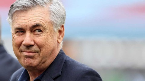 安帅二进宫的起点：镜头记录下的回归瞬间