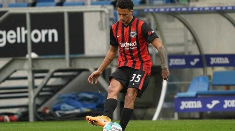 科斯蒂奇独造三球 法兰克福客场三比一力克霍芬海姆