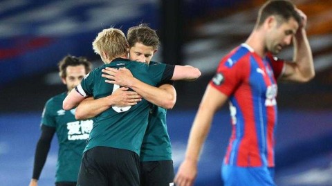 空场下的里程碑之战：本杰明·米头槌建功，伯恩利客场掀翻水晶宫