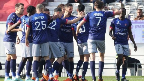 紫色军团主场折戟 克莱蒙客场一箭定江山