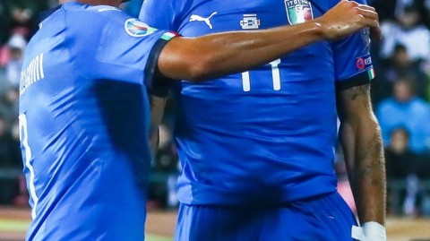 蓝衣军团客场激战，意大利二比一力擒芬兰豪取六连胜