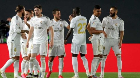 王者归来！本泽马双响阿森西奥惊艳复出，皇马3比0完胜瓦伦西亚