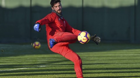 群星归位笑迎魔鬼赛程，利物浦备战氛围火热