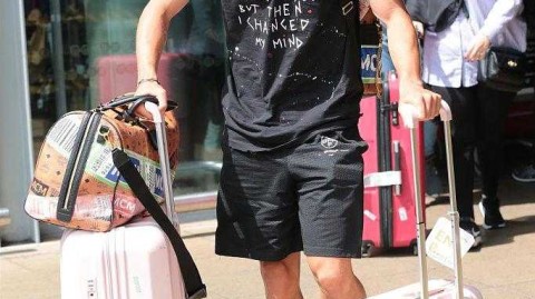 夏日军营归心似箭，津琴科搭火车返曼市开启新征程