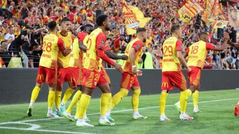 朗斯主场激战雷恩，闪电开局与点球扳平的精彩对决