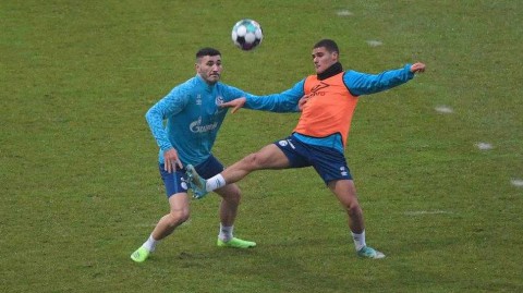 矿工之冬：盖尔森基兴的寒风中，沙尔克04在沉默中蓄力