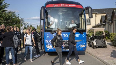 日耳曼战车驶入法兰西：德国女足踏上荣耀征途