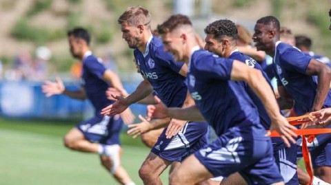 矿工新程：沙尔克零四的回归之战