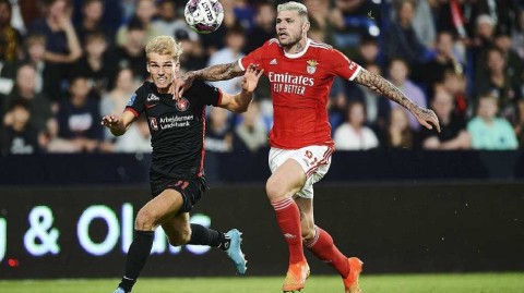 欧冠生死战：本菲卡客场力克中日德兰晋级